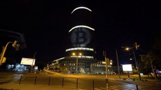 Slovakian Cryptcurrency Activists Lit up Local Banks with Bitcoin (VIDEO)