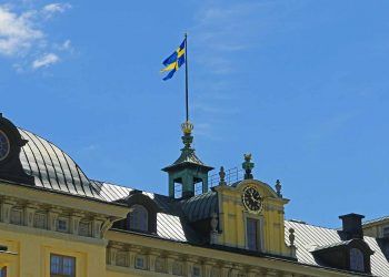 hpgruesen / Pixabay.com / Royal flag, Sweden