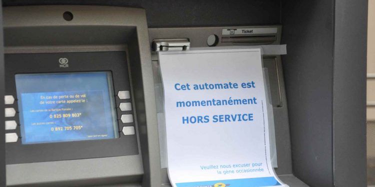 https://www.dailycrusader.com Image / ATM is Not Working
