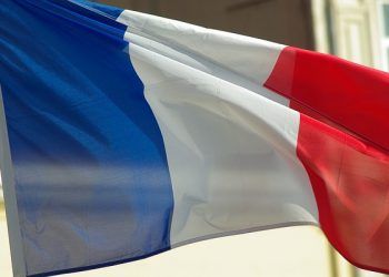 jackmac34 / Pixabay.com / France flag