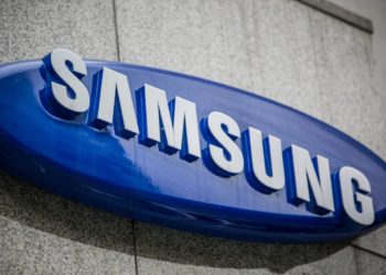 Samsung Warns Of 32% Plunge In Profits Citing Chip Slump