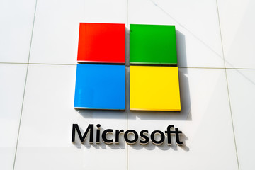Microsoft Does Not Plan To Invest In Bitcoin Like Tesla – Brad Smith