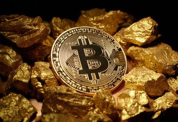 Bitcoin Is An Artificial Alternative To Gold, Berkshire Hathaway’s Charlie Munger