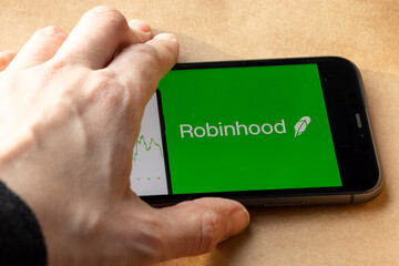 Robinhood Sees 7X Increase In Female Cryptocurrency Traders