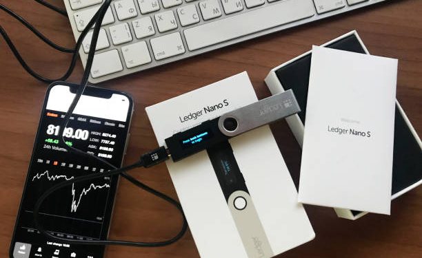 Scammers Sent Fake Hardware Wallets To Ledger Data Breach Victims