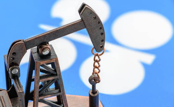 OPEC+ Panel Insists On 400K-bpd Increases
