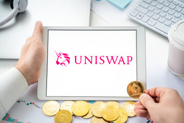 Uniswap Delists Over 100 Tokens Amid Intense Regulatory Pressure