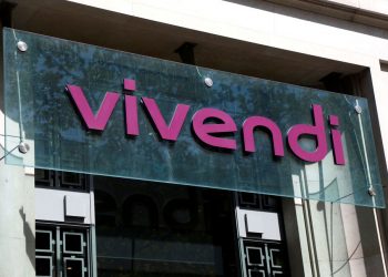 TIM’s Top Investor Vivendi Holds Onto Its Stake After KKR’s Approach