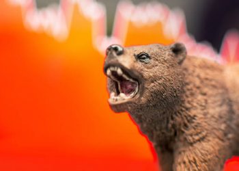 Bitcoin Drops To Lowest Level Since July 2021, Follows Tumbling Stock Markets