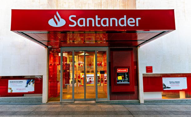 Santander Redistributes Corporate Center Costs To Business Units