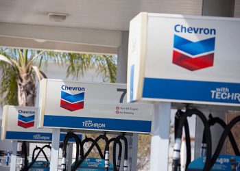 Chevron Commits $75B For Share Buybacks As Cash Reserves Increase