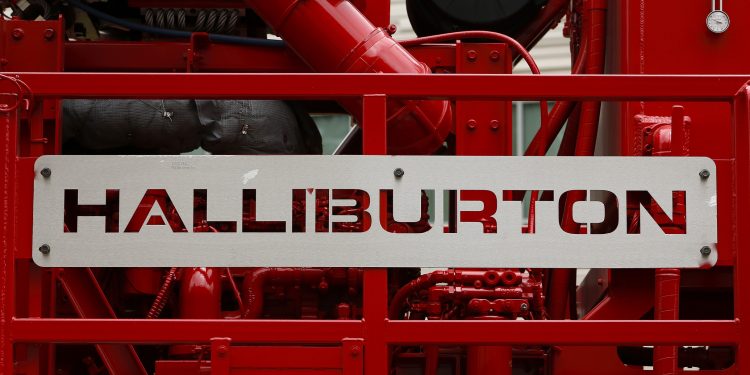 Halliburton Profit Rises, Sees Growing Oil Drilling Demand