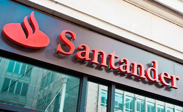 Santander Unveils Global Blockchain Challenge