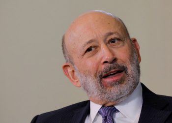 Ex-Goldman CEO Insists Recession Probability Is A 'Very High-Risk Factor'