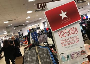 Macy's Cut Profit Projection As Surplus Inventory Pushes For Discounts