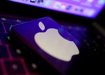 New iPhone To Sell In Russian Market, Trade Minister Says