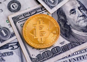 US Dollar Records A 20-Year High As Bitcoin Price Loses 2.7%