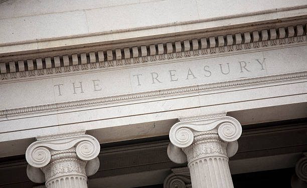 Fed Officials Believe U.S. Interest Rates Will Surge Further