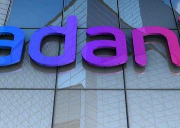 Adani's $2.5B Share Sale Faced Critical Day After Rout